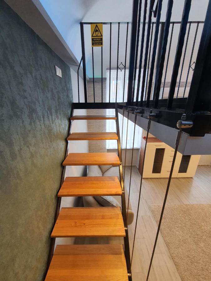 Belvarosi Exkluziv Loft Дебрецен Экстерьер фото